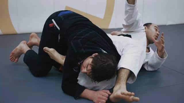 Marcelo Garcia -  Omoplata