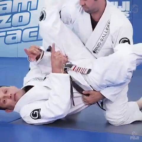 Renzo Kimura vs Double under pass