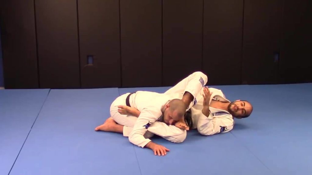 Bernaredo Faria - Omoplata From Guard