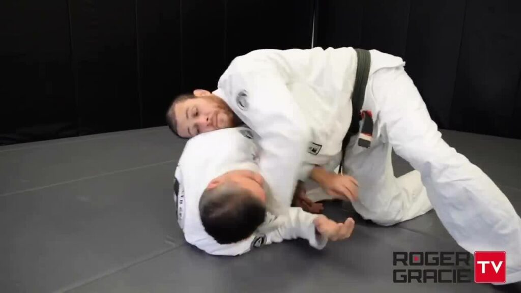 Roger Gracie Guard Pass