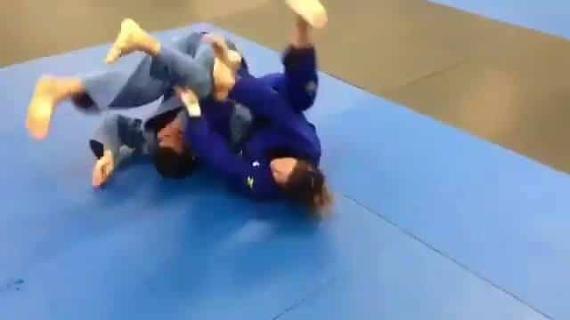 Taiotoshi >>> Reverse Omoplata