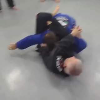 Marcelo Saporito - Triangle to Shoulder Lock