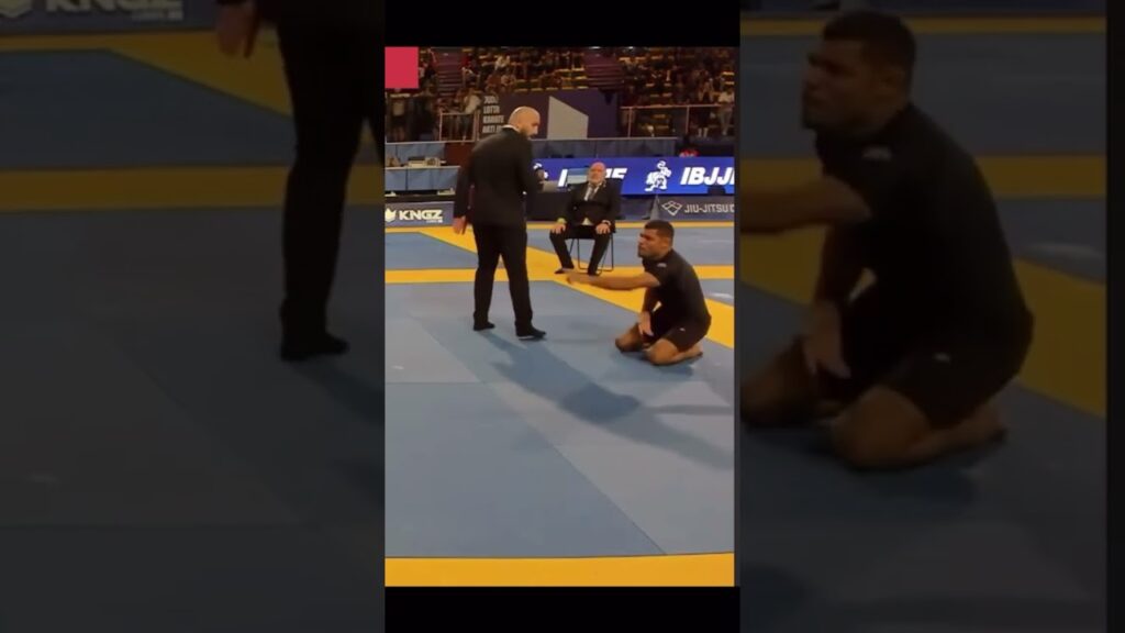 Wristlock Turns into Fight at IBJJF NO GI