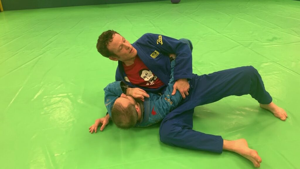 3/4 Mount (Quarter Guard) Pass Basics:  Knee Cut