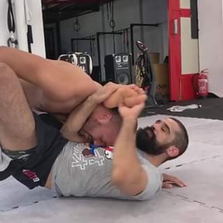 @abelbjj works the Germanator submission from Gunshow