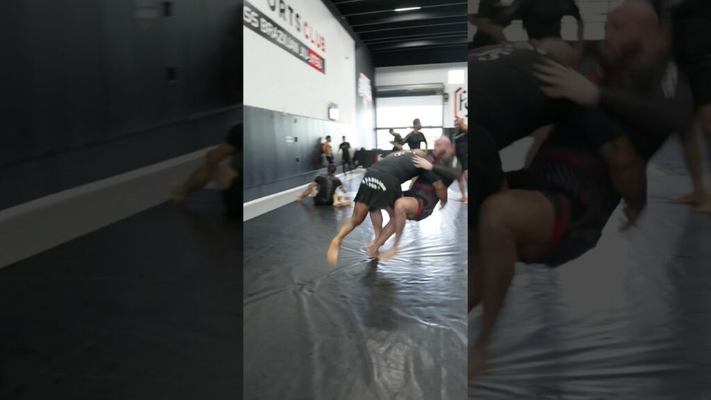 A bit of scraps from our pro training.   👊🏽🔥⚔️