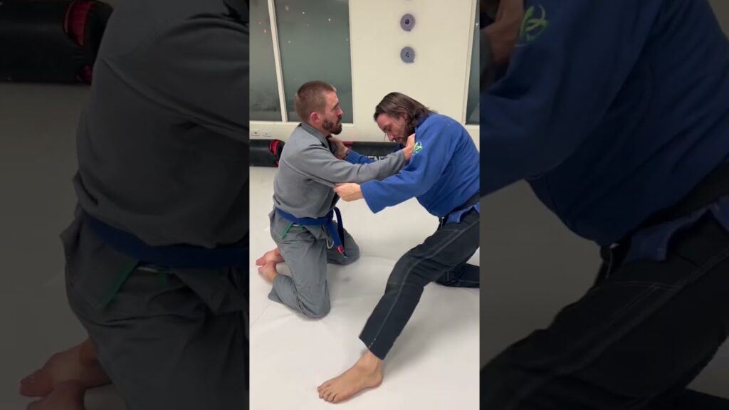 Arm bar  / scissor choke combo