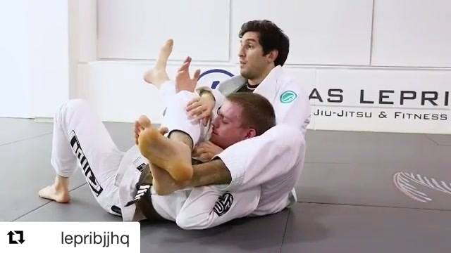 Back Take to Collar Choke by Lucas Lepri