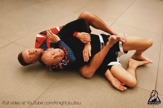 Beautiful transition from closed guard guillotine. #NogiFriday #nogijiujitsu #BJ