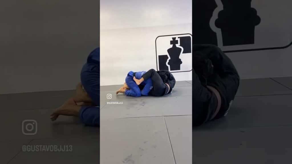 Bridge Escape to Deep Half Guard #bjjlifestyle #jiujitsu #bjj #carpiojiujitsu #longbeach