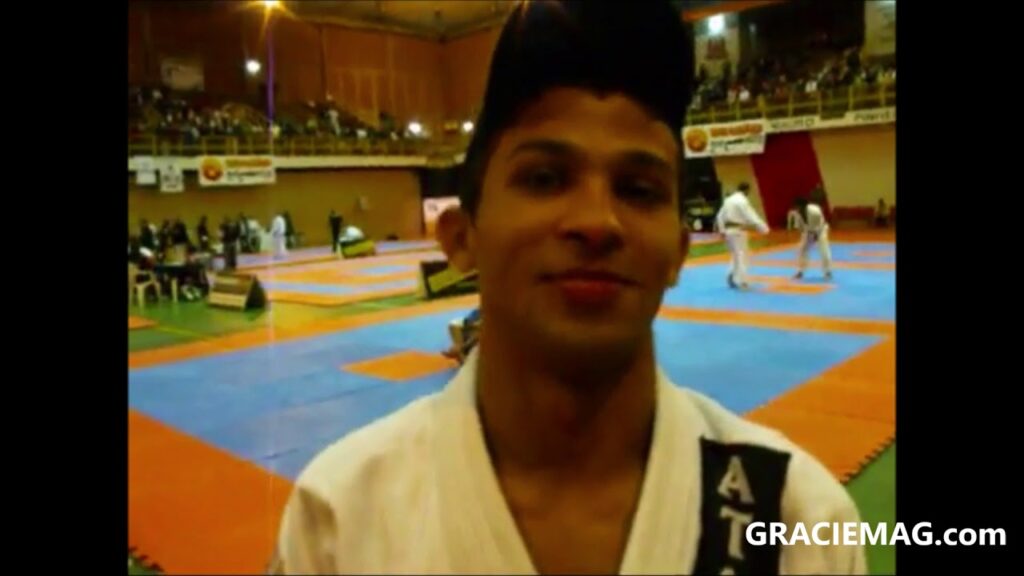 Bruno Malfacine e sua chave de panturrilha em 2010 no Jiu-Jitsu