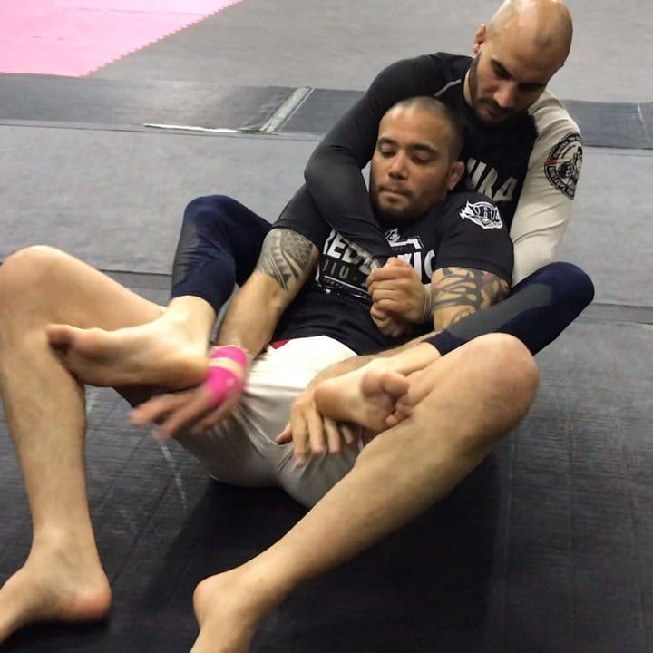 Butt scoot escape to back control by coach @gilebjj. It’s important to scoot...