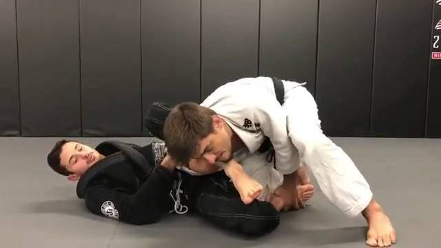 Caio Terra omoplata details