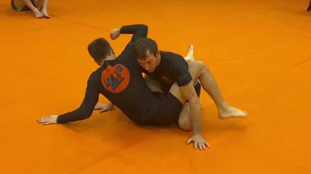 Closed Guard: Hip Bump Triangle Nogi