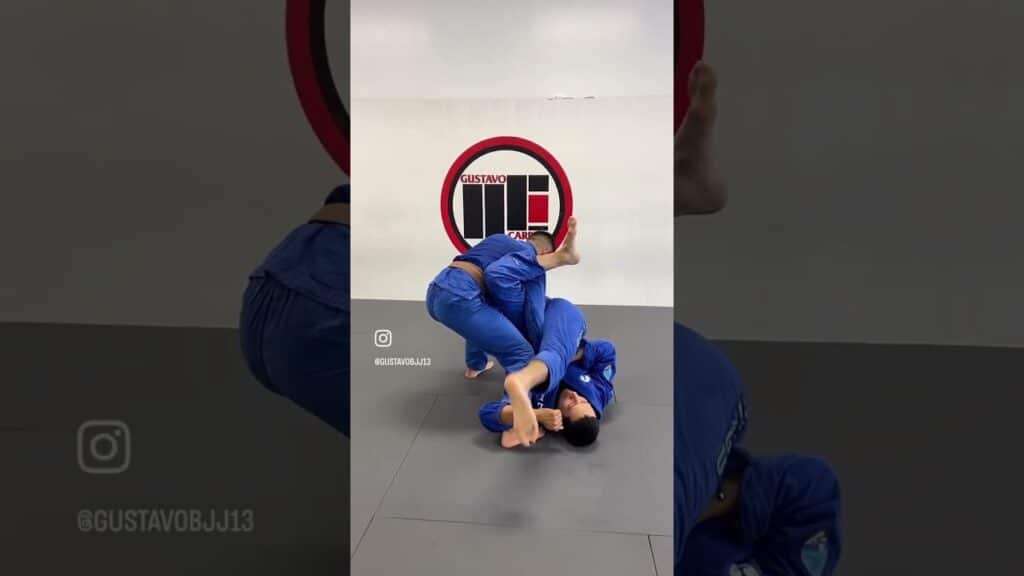 Closed to Omoplata Sweep #bjj #bjjlifestyle #closedguard #omoplata #jiujitsu