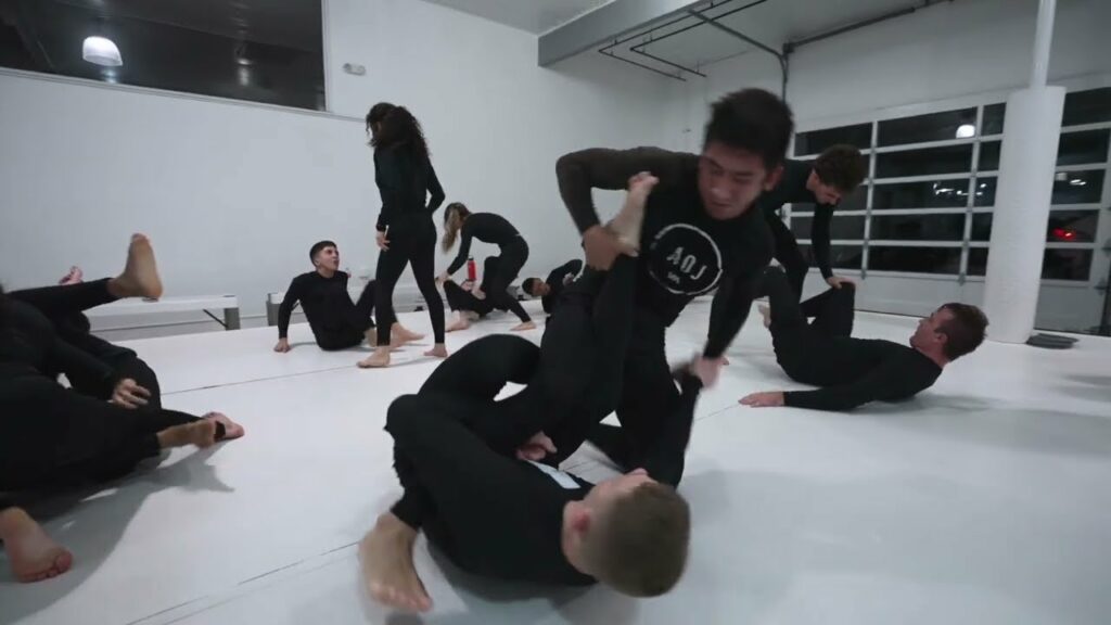 Cole Abate Sharpens His No-Gi Skills At Art of Jiu-Jitsu