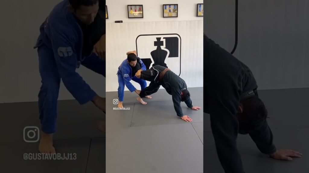 Collar and Sleeve to X Guard Sweep #bjj #jiujitsu #bjjlifestyle #carpiojiujitsu