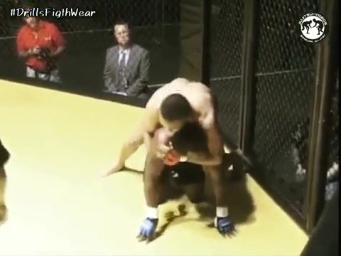 Crazy Split in MMA