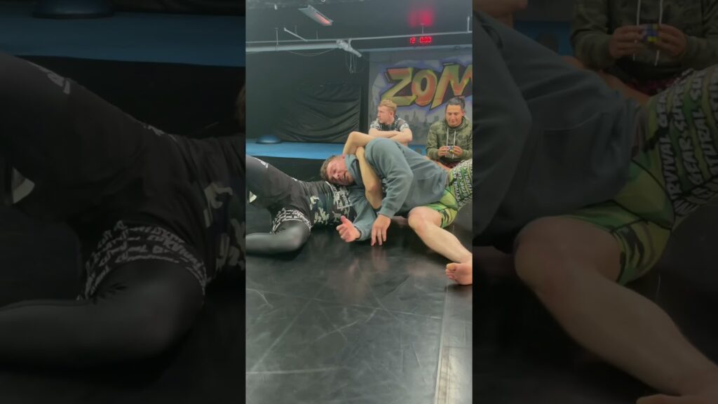 D’Arce Choke Escape #bjj