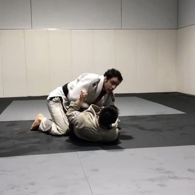 DLR sweep to side control with black belt @gabrielkitober. Go train. #jiujitsu #o