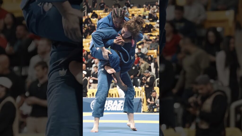 Dope Bow And Arrow Choke 🤯 by Sarah Galvao at the 2024 #IBJJF Worlds #shorts #bjj #jiujitsu