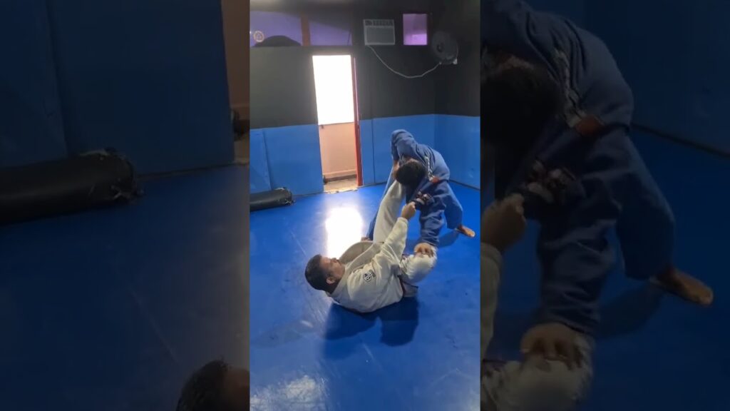 ESCOLA DE JIU JITSU ONLINE #shorts #short #shortvideo