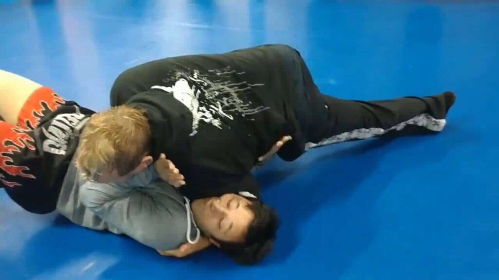 Erik Paulson - Shoulder Pressure to Arm Triangle