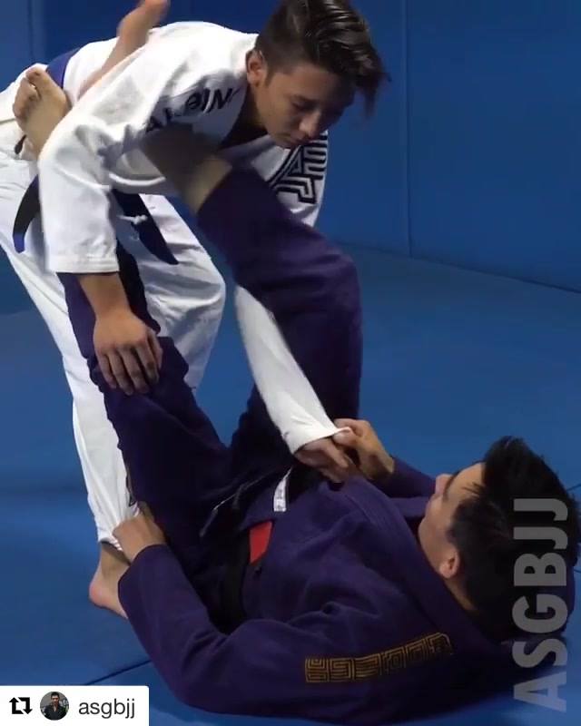 Far Lasso to Kneebar by @asgbjj