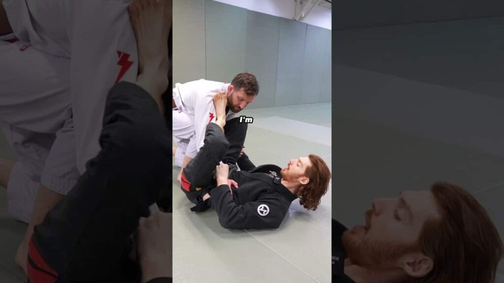 Flash Armbar From Single Sleeve Lasso