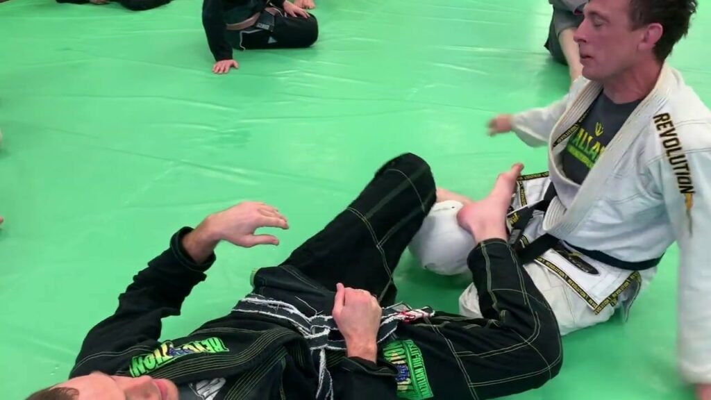 Guillotine Choke - Forearm Grip (RNC style) - Preventing the Defense