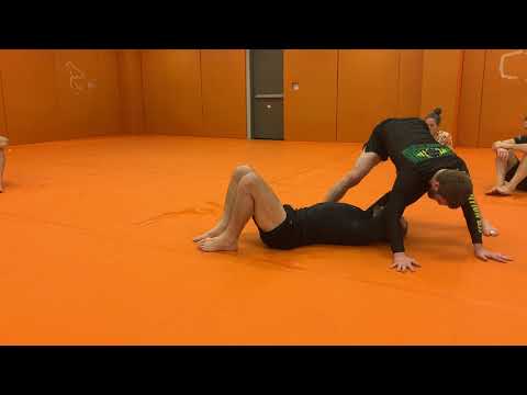 Heel Hook Leg Entanglement from 50/50 Spin