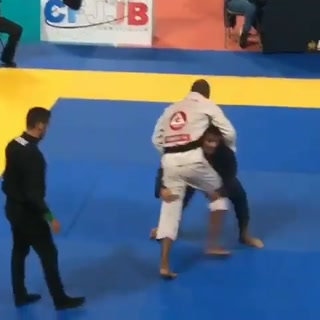 Henrique Cardoso goes beast mode at IBJJF Paris Open