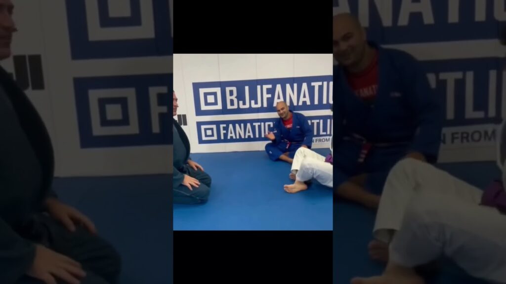 How To Avoid Your Opponent's Grips And Connect The Over Under Pass By Bernardo Faria