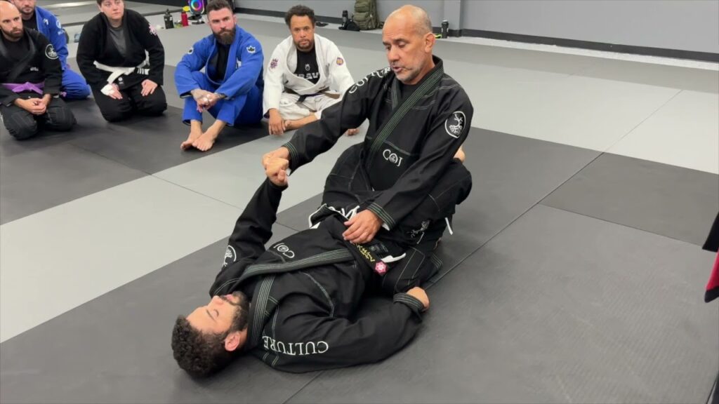 How to Open Closed Guard Against a Strong Opponent  - Master Julio Cesar Pereira