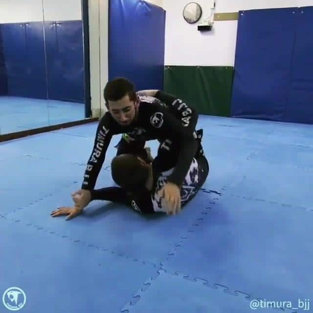 Inside heel hook matrix style  Butterfly guard > Saddle > inside heel hook...