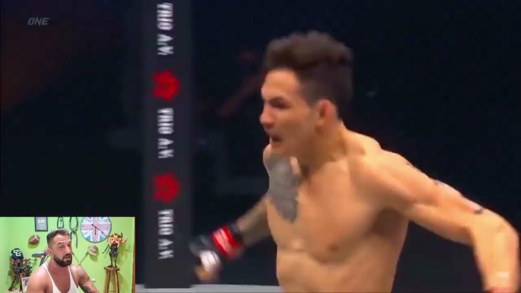 JIUJITEIRO LEVA A PIOR CONTRA LUTADOR DE MUAY THAI