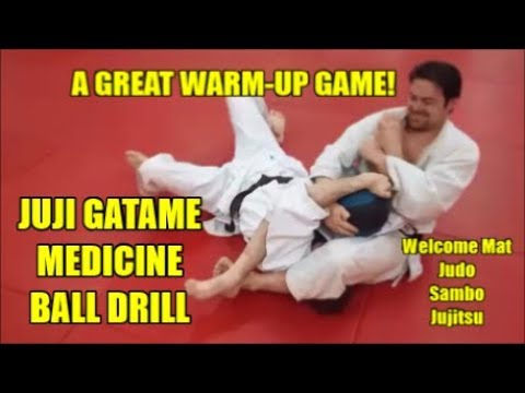 JUJI GATAME MEDICINE BALL DRILL