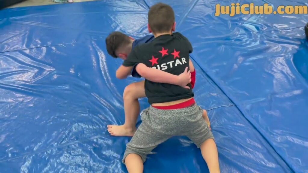 Jiu-Jitsu Kid hits Genius Escape and Rolls to top Position!