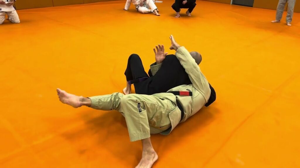 Kesa Gatame Escape: Elbow to floor