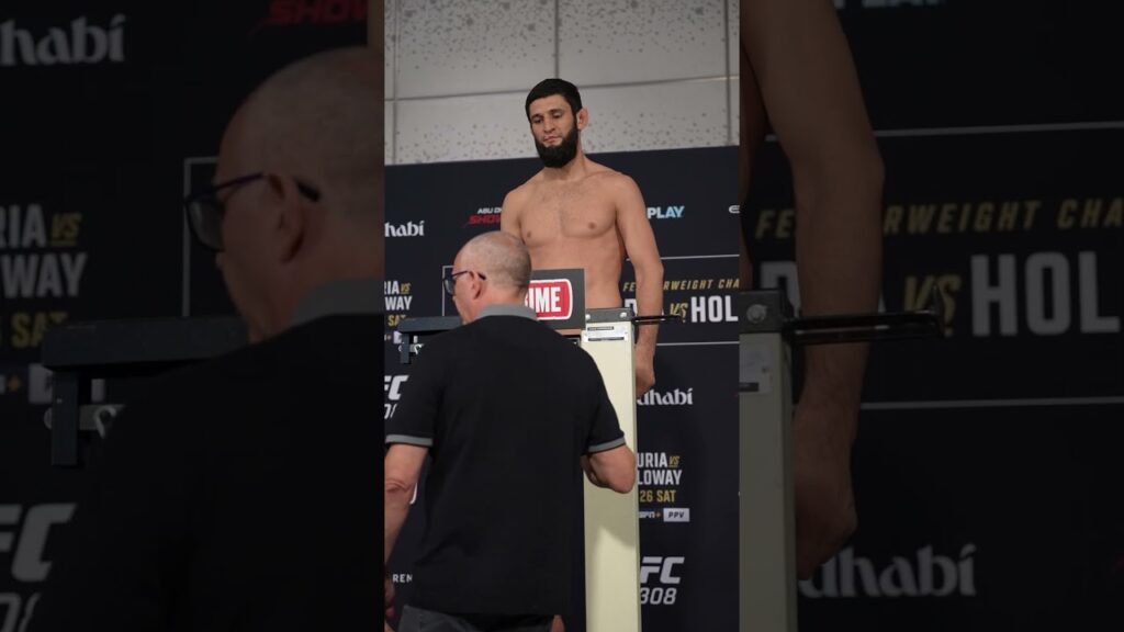 Khamzat Chimaev weighs in at 186 pounds 😤 #UFC308