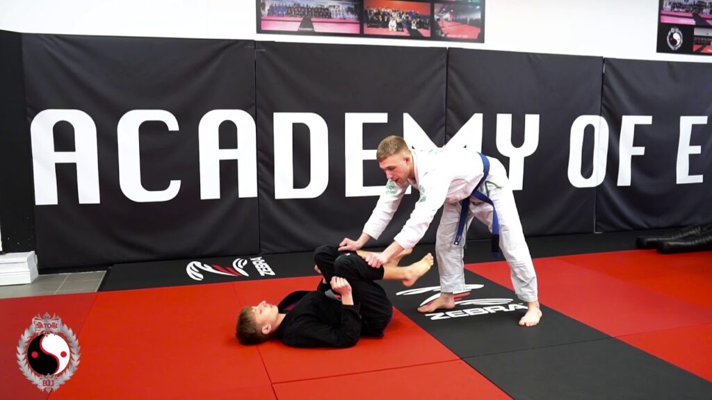 Kids BJJ Technique- 123 Pass by Coach Janis