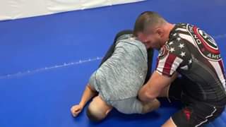 Kimura Trap off the forward roll by @animalblackbelt