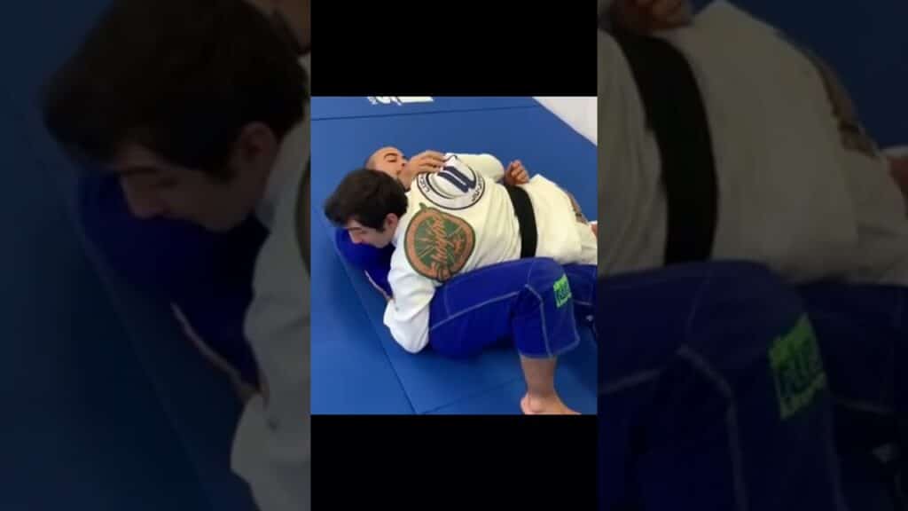 Knee Cut Vs Knee Shield by LUCAS LEPRI