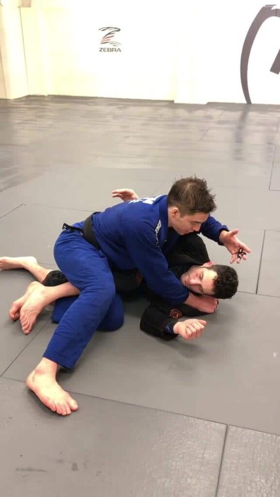 Knee Cut to Reverse Leg Drag by Gianni Grippo