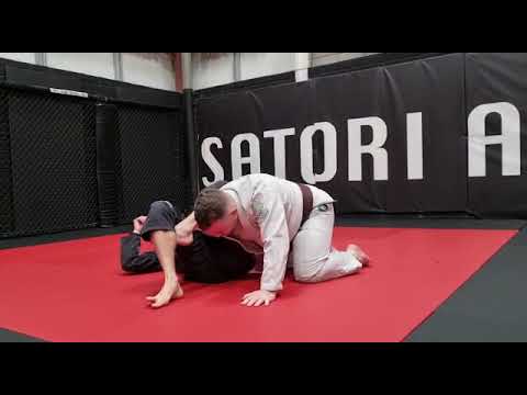 Knee Over Escape from Omoplata