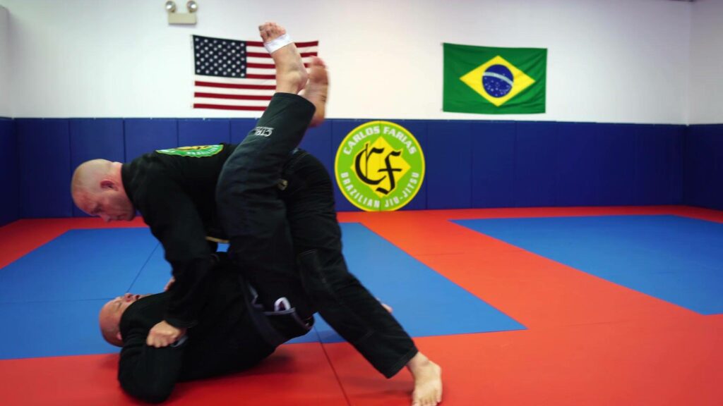 LAPEL SWEEP Technique by Professor Carlos Farias from Carlos Farias Jiu-jítsu
  ...