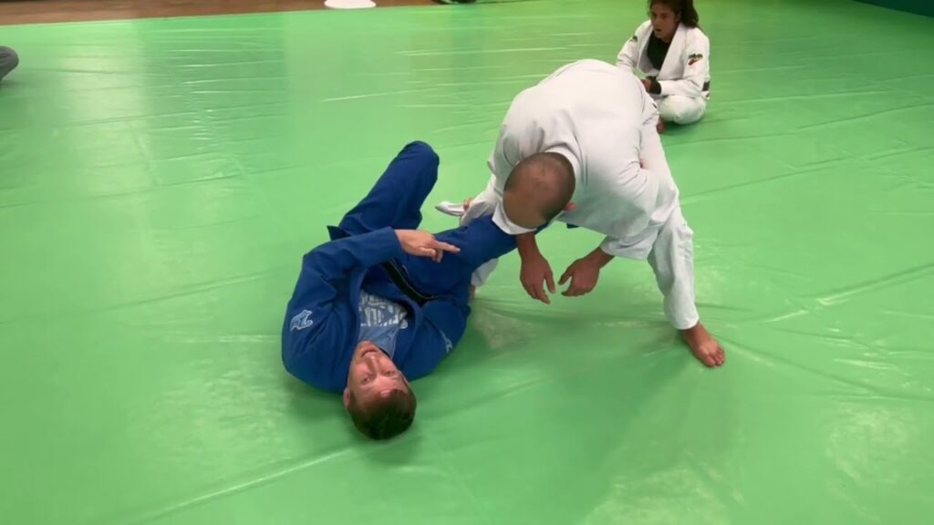 Lapel Guard: Reverse De La Worm Guard Pendulum Sweep to Armbar