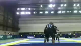 Like a plane taking off and landing!
 cicero_hulk_bjj