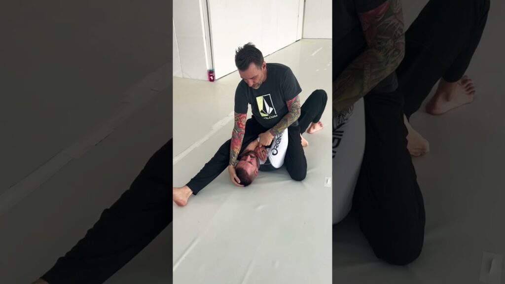 Mount Chokes! (No-Gi, No problem! )