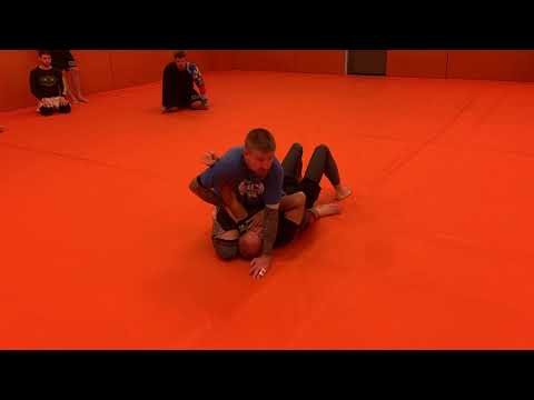 Mount: Overhook Armbar